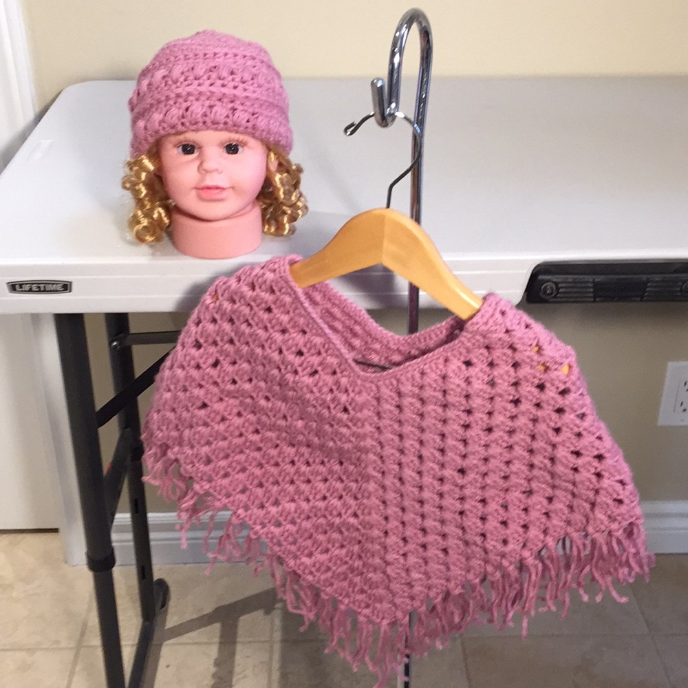 Sweet Hand-Crocheted Infant Baby Girls Sweater Poncho & Hat Set Brand New